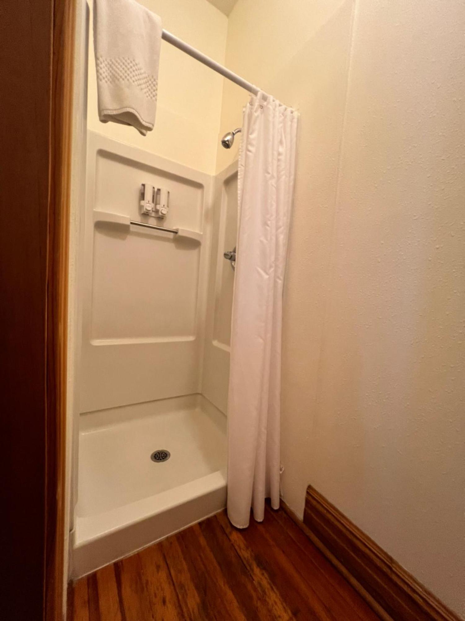 קריפל קריק Hotel St Nicholas מראה חיצוני תמונה